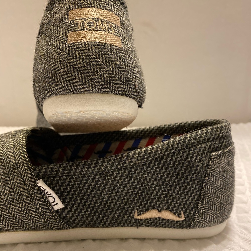 TOMS Mustache Women’s Slip On